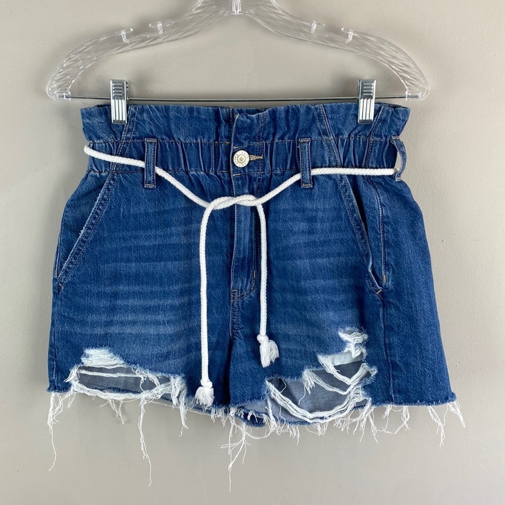 American Eagle Super High Rise Mom Shorts With Rope Belt Size 4